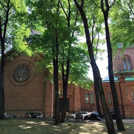 アパート уютный лофт среди старых парков *