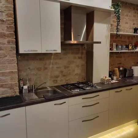 уютный лофт среди старых парков *