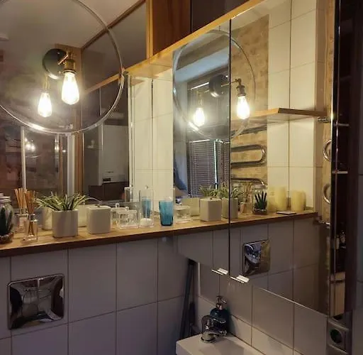 Apartment уютный лофт среди старых парков