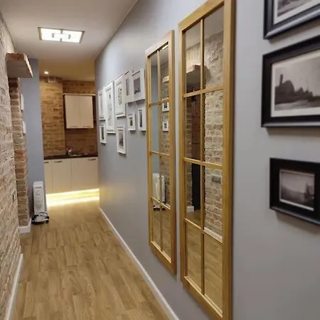 уютный лофт среди старых парков *