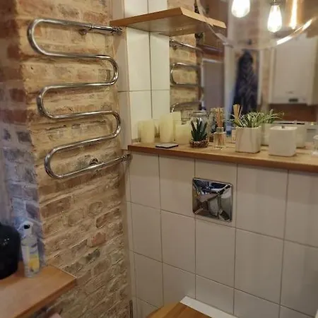 Apartament уютный лофт среди старых парков